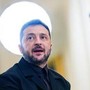 Ucraina, Zelensky: &quot;Ora azioni concrete per fermare Putin&quot;. Ue minaccia sanzioni a Russia