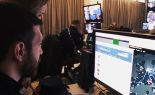 Pedopornografia, perquisizioni in 17 città: 7 arresti e 30 indagati Pedopornografia, perquisizioni in 17 città: 7 arresti e 30 indagati
