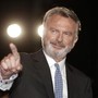 Sam Neill, svelata la causa della morte: star di 'Jurassic Park' vittima di una polmonite Sam Neill, svelata la causa della morte: star di 'Jurassic Park' vittima di una polmonite