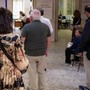 Elezioni comunali, affluenza ore 12 al 13,55%. Urne aperte oggi e domani
