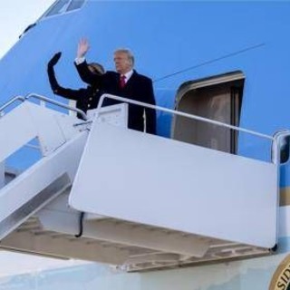 Trump oggi a Roma per funerali Papa Francesco: &quot;Avrò incontri con i leader&quot;