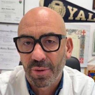 Bassetti di nuovo contro Belen, nel mirino una 'cura anti-age' Bassetti di nuovo contro Belen, nel mirino una 'cura anti-age'