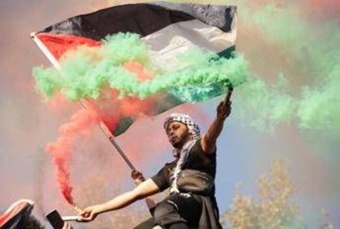 Torino per Gaza conferma manifestazione stasera: "Nessun divieto fermerà piazze" Torino per Gaza conferma manifestazione stasera: "Nessun divieto fermerà piazze"