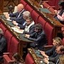 Kefiah e fantasmi in Aula alla Camera, Meloni non raccoglie e solo alla fine 'sbotta' con Schlein