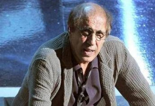 Celentano, il Clan smentisce voci su problemi salute: "Sta benissimo, è a casa" Celentano, il Clan smentisce voci su problemi salute: "Sta benissimo, è a casa"