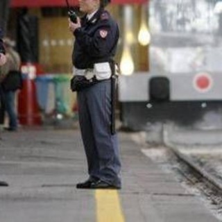 Milano, 17enne travolta e uccisa da un treno
