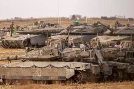 Gaza, nuovi raid israeliani: &quot;Dall'alba almeno 60 morti&quot;