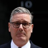Starmer si commuove: "Torno a fare il marito e il padre"