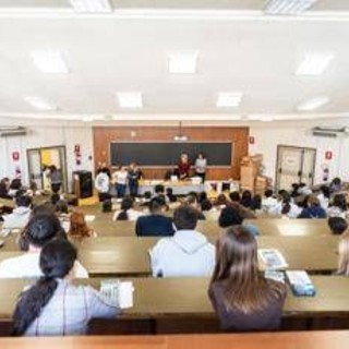 Semestre filtro a Medicina, foto sul web prima della diffusione: si verifica l'identità degli autori