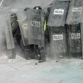Mondiali, scontri tra manifestanti e polizia fuori dallo stadio Azteca di Città del Messico