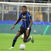 Serie A, Inter-Fiorentina 2-1, Thuram e Zielinski la ribaltano nel recupero