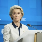 Von der Leyen “Ue al fianco iraniani che chiedono libertà”