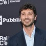 De Martino, riparte Affari Tuoi tra conferme e novità: "Studio più moderno, Gennarino va in pensione" De Martino, riparte Affari Tuoi tra conferme e novità: "Studio più moderno, Gennarino va in pensione"