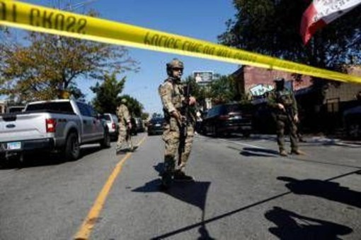 Usa, Trump firma ordine esecutivo su invio Guardia Nazionale a Chicago Usa, Trump firma ordine esecutivo su invio Guardia Nazionale a Chicago
