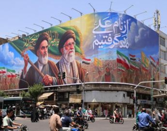 Usa-Iran, Vance: "Negoziati tecnici proseguiranno nei prossimi giorni. Teheran ha accettato di far tornare ispettori Aiea" - Diretta