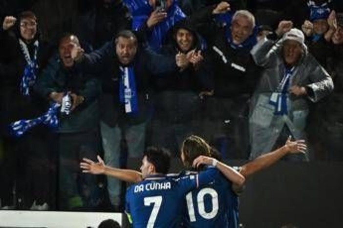 Nico Paz incanta, il Como vola: doppietta e assist, serata da fenomeno contro lo United in Champions Nico Paz incanta, il Como vola: doppietta e assist, serata da fenomeno contro lo United in Champions