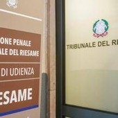 Torino, 13enne molestata: obbligo di firma revocato, scatta la custodia cautelare in carcere per il bengalese Torino, 13enne molestata: obbligo di firma revocato, scatta la custodia cautelare in carcere per il bengalese