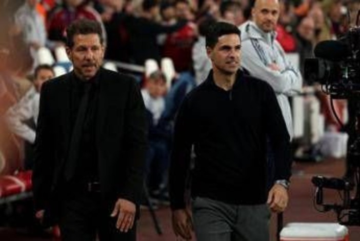 Furia Simeone con Arteta: rissa tra panchine in Arsenal-Atletico Madrid