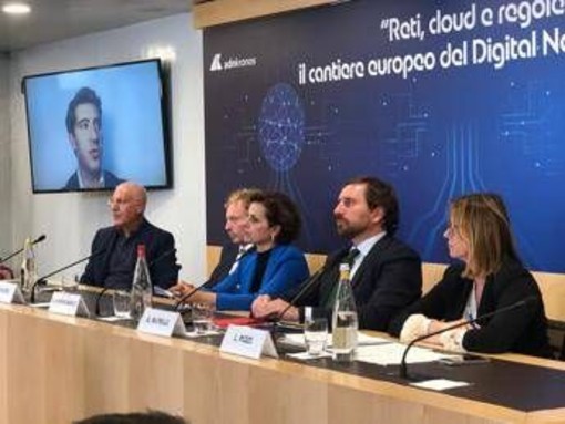 Davanti a sfida Digital Networks Act, l’Italia accelera sul fronte delle reti e del cloud Davanti a sfida Digital Networks Act, l’Italia accelera sul fronte delle reti e del cloud