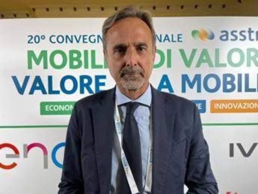 Poledrini (Arst): "Depositi energetici e idrogeno, così cambia il trasporto" Poledrini (Arst): "Depositi energetici e idrogeno, così cambia il trasporto"