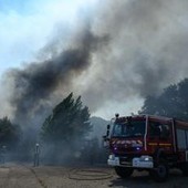 Spagna, 12 persone morte a causa di un incendio nel sud-est: alcune vittime trovate nelle auto