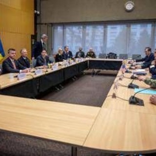 Ucraina-Usa, "progressi" su piano Trump. Europa prepara controproposta Ucraina-Usa, "progressi" su piano Trump. Europa prepara controproposta