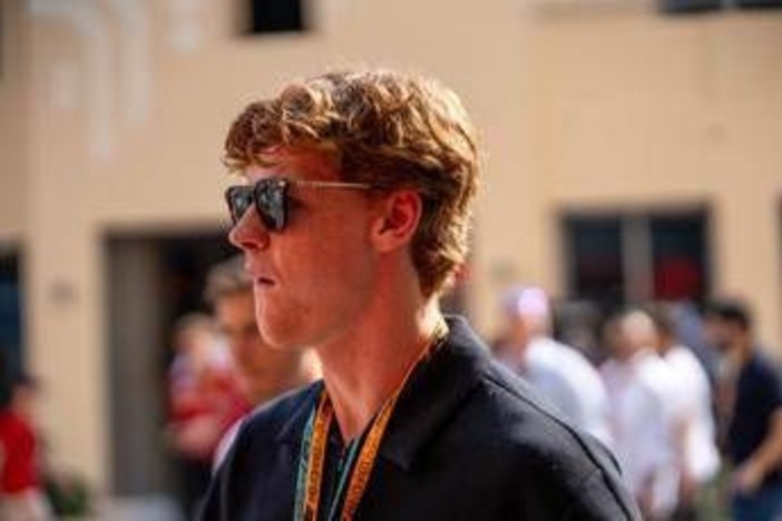 Sinner, relax e golf con Vagnozzi e Cahill a Dubai - Il video Sinner, relax e golf con Vagnozzi e Cahill a Dubai - Il video