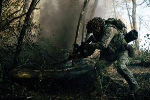 Moto, droni e gruppi segreti: l'assedio di Pokrovsk e la nuova tattica russa che cambia la guerra in Ucraina