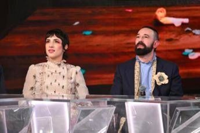 I Coma Cose si lasciano: "Eravamo una coppia solo sul palco" I Coma Cose si lasciano: "Eravamo una coppia solo sul palco"