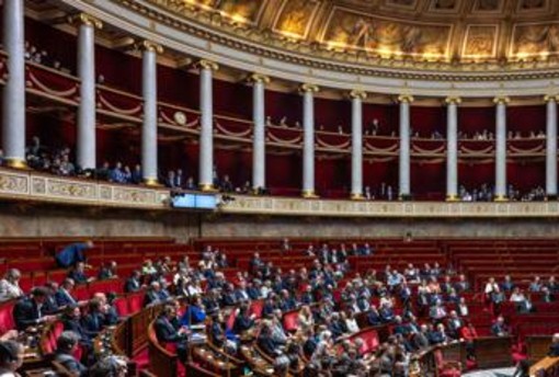Francia, "diritto aiuto a morire" è legge. Macron: "Impegno mantenuto" Francia, "diritto aiuto a morire" è legge. Macron: "Impegno mantenuto"