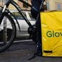 Glovo, gip convalida commissariamento: "Regolarizzi 40mila rider"
