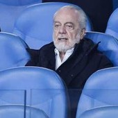 De Laurentiis non vende il Napoli: il 'no' alla super offerta da 2 miliardi De Laurentiis non vende il Napoli: il 'no' alla super offerta da 2 miliardi