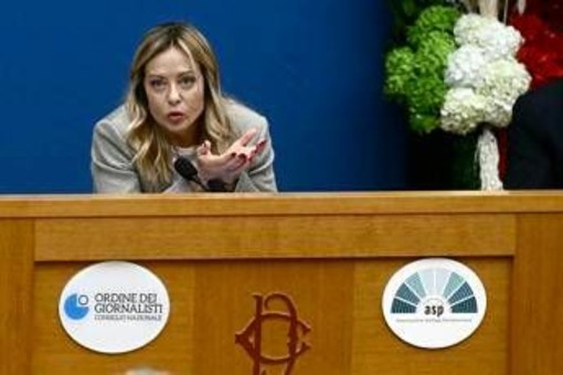 Meloni: "Trump non attaccherà Groenlandia, Ue parli con Russia" Meloni: "Trump non attaccherà Groenlandia, Ue parli con Russia"