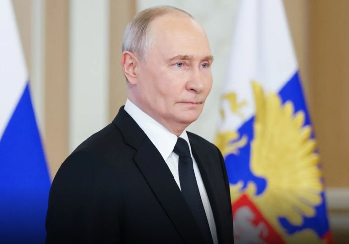 Putin ordina stop attacchi su Kiev per tre giorni Putin ordina stop attacchi su Kiev per tre giorni