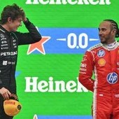 Antonelli, trionfo a Shanghai e gaffe dello speaker: "Vince Kimi Raikkonen" Antonelli, trionfo a Shanghai e gaffe dello speaker: "Vince Kimi Raikkonen"