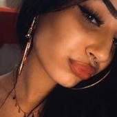 Musica techno e palloncini bianchi, l'ultimo saluto a Maria Spinelli: la 22enne italiana uccisa al rave in Svizzera