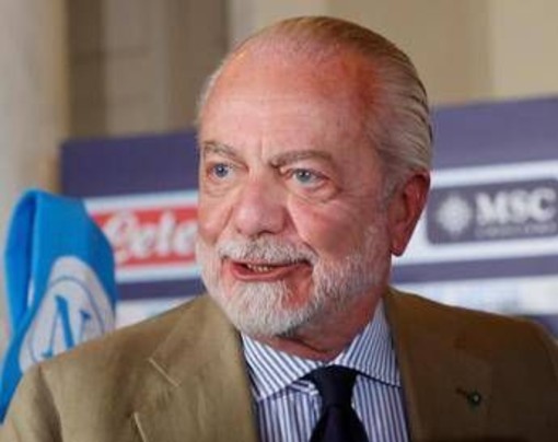 Napoli, De Laurentiis: &quot;De Bruyne ha preso casa. Conte? Se vuole rimanere...&quot;