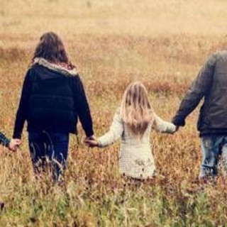 Torna 'genitori' su carta identità, via padre e madre: la sentenza della Cassazione