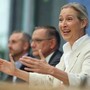 Ucraina, linea dura Afd: "Via gli ucraini dalla Germania, stop ai soldi per Kiev" Ucraina, linea dura Afd: "Via gli ucraini dalla Germania, stop ai soldi per Kiev"