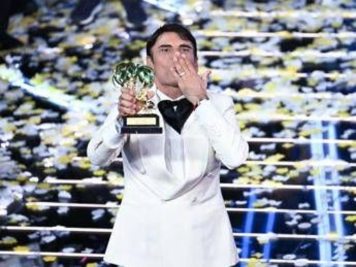 Sanremo, Sal Da Vinci: "La mia è la vittoria di un popolo, condivido questo premio con Geolier"