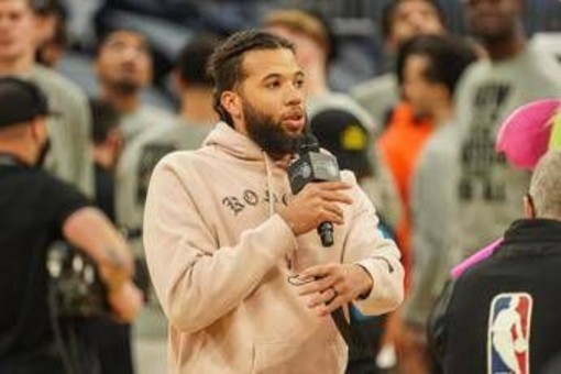 Da rookie dell'anno in Nba a... pugile: la nuova vita di Carter-Williams
