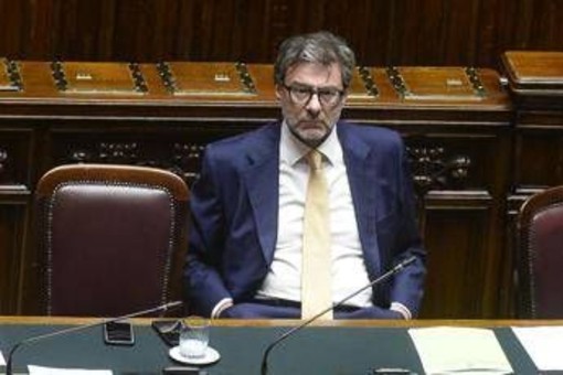 Manovra, il riscatto della laurea frena il governo: si cerca l'intesa sulle pensioni