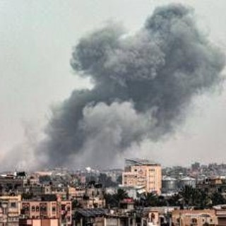 Gaza, Italia disponibile ad accogliere Adam: è l'unico fratellino sopravvissuto a raid israeliano