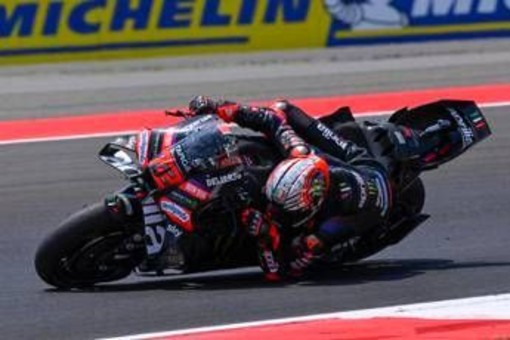 Gp Indonesia, Bezzecchi trionfa davanti a Fernandez e Martin Gp Indonesia, Bezzecchi trionfa davanti a Fernandez e Martin