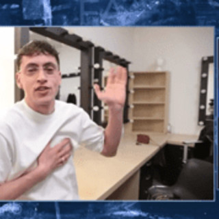 Gianni Morandi su Tredici Pietro: "Scoperto per caso, siamo due matti". Poi, i consigli al figlio Gianni Morandi su Tredici Pietro: "Scoperto per caso, siamo due matti". Poi, i consigli al figlio