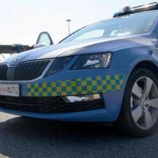 Macerata, assalto a portavalori in A14: usati esplosivo e armi semiautomatiche Macerata, assalto a portavalori in A14: usati esplosivo e armi semiautomatiche