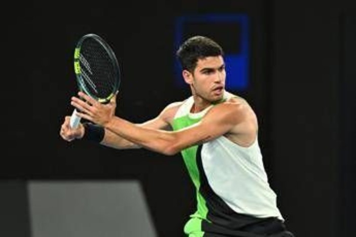 Alcaraz in campo con un cerotto, problema vesciche agli Australian Open