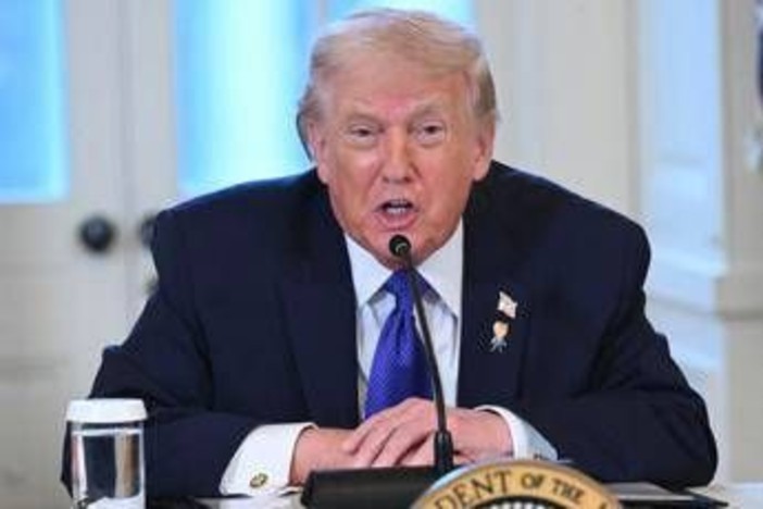 Groenlandia, dura risposta a Trump: "Non vogliamo essere americani" Groenlandia, dura risposta a Trump: "Non vogliamo essere americani"