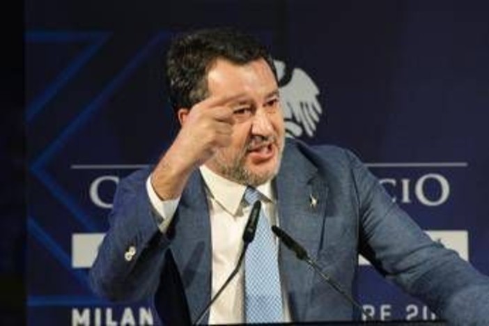 Tassa sulle banche, Salvini a Patuelli: &quot;Per ogni lamentela chiederemo 1 miliardo in più&quot;