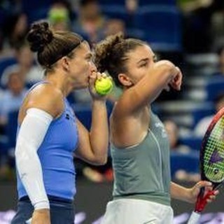 Wta Finals, Errani e Paolini ko contro Mertens e Kudermetova: eliminate dal torneo Wta Finals, Errani e Paolini ko contro Mertens e Kudermetova: eliminate dal torneo